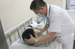 Ăn tiết canh lợn, nam thanh niên Hà Nội nguy kịch vì nhiễm liên cầu