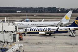 Anh bắt giữ các đối tượng đe dọa an toàn bay của hãng Ryanair