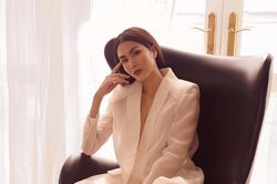 Lần đầu tiên thấy Tăng Thanh Hà mặc đồ xuyên thấu theo cách mà ai cũng phải trầm trồ