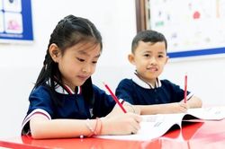 Ba khéo xử lý khi con bị bắt nạt
