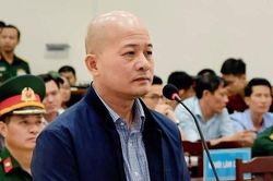 'Út trọc' gọi điện, nhắn tin hơn 100 cuộc với ông Đinh La Thăng