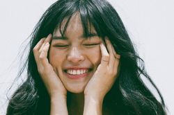 Nhật ký niềng răng của Khánh Vân 'Mắt Biếc' hai tuần đầu đầy 'sóng gió' và những chuyện dở khóc dở cười!