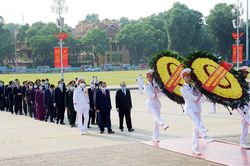 Lãnh đạo Đảng, Nhà nước vào Lăng viếng Chủ tịch Hồ Chí Minh