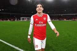 CLB Arsenal bán Hector Bellerin với giá 35 triệu bảng