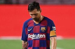 'Messi nhảy khỏi con thuyền khi nó đang chìm'