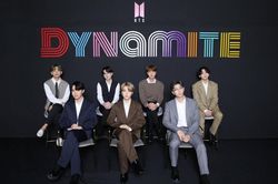 BTS tại họp báo mừng no.1 Billboard Hot 100: 'Mục tiêu tiếp theo là sân khấu biểu diễn tại Grammy!'