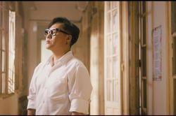 Ngỡ ra mắt MV ngôn tình, Trung Quân 'bẻ lái' kể câu chuyện thanh xuân đầy thổn thức