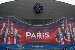 PSG thông báo 3 ca dương tính Covid-19 mới, sau Neymar, Di Maria, và Paredes