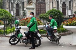 Không chỉ Uber, Grab đang tiến tới việc sáp nhập thêm Gojek