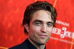 'Người dơi' Robert Pattinson dương tính với virus COVID-19