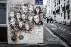 Iran chỉ trích Charlie Hebdo tái bản hình ảnh nhà tiên tri Mohammed