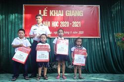 Khai giảng năm học mới ở huyện đảo Trường Sa