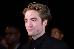 Robert Pattinson dương tính với COVID-19, tạm dừng quay 'The Batman'