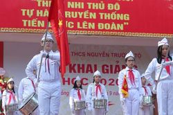 Hà Nội: Hơn 2000 GV, HS Trường THCS Nguyễn Trường Tộ khai giảng năm học mới