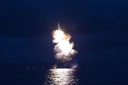 CSIS: Triều Tiên đang chuẩn bị thử nghiệm phóng tên lửa từ tàu ngầm