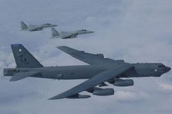 Phát hiện máy bay ném bom chiến lược B-52H của Mỹ xâm phạm không phận, Nga lập tức hành động