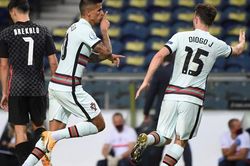Bồ Đào Nha 4-1 Croatia: Vắng Ronaldo, đã có Bruno Fernandes. Bồ Đào Nha đè bẹp á quân World Cup