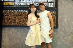 Quang Hải đăng ảnh tình tứ, cư dân mạng gợi lại ký ức buồn