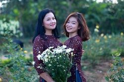 Con gái xinh đẹp của cặp vợ chồng nghệ sĩ Thu Quế - Phạm Cường
