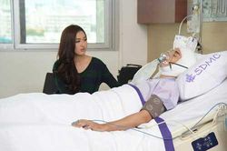 Đến viện chăm chồng nhưng chị dâu mang đúng một bát cháo loãng, khi tôi tỏ ý phẫn nộ thì anh trai quay mặt đi nói một câu làm cả nhà 'đứng hình'