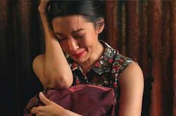 Mới sáng sớm chị dâu đã đem chồng qua 'trả cho bố mẹ' rồi tuyên bố ly hôn trong sự ngỡ ngàng của cả nhà
