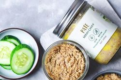 Bàn giao 35 sản phẩm Pate Minh Chay cho Công an Hà Nội phục vụ điều tra
