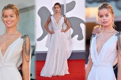 'Búp bê Na Uy' Frida Aasen diện đầm xuyên thấu, không nội y táo bạo trên thảm đỏ