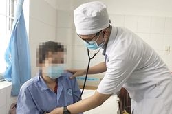 Suýt mất mạng vì tự ý uống thuốc giảm đau