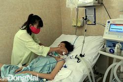 2 bệnh nhân ngộ độc pate Minh Chay tiên lượng nặng