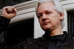 Ông chủ WikiLeaks đối diện những ngày đen tối