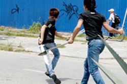 Chém người đi đường vì 'ngứa mắt'