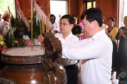 Nghệ An trang trọng tổ chức Lễ giỗ Chủ tịch Hồ Chí Minh