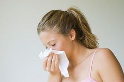 Biến chứng nguy hiểm của viêm mũi dị ứng khi thời tiết giao mùa