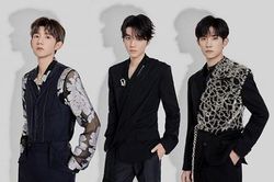Trong thế giới fangirl: TFBOYS kỷ niệm 7 năm vui vẻ, và sẽ bên nhau không chỉ 10 năm