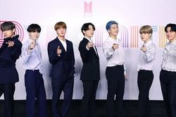 Cách mua cổ phiếu của BigHit 'làm chủ' cả BTS và TXT