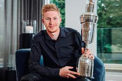 Kevin De Bruyne đạt danh hiệu cầu thủ xuất sắc nhất năm của PFA