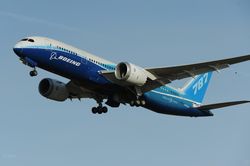 Boeing cảnh báo nguy cơ chậm giao máy bay 787 Dreamliner