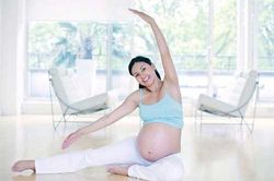 7 bài tập yoga cho mẹ bầu dễ sinh