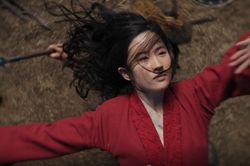 Mổ xẻ nguyên nhân 'bom tấn' Mulan phát hành trực tuyến thất bại thảm hại