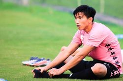 Hà Nội FC đón tin dữ về Đoàn Văn Hậu