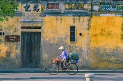 Bức tranh bình yên ở phố cổ Hội An