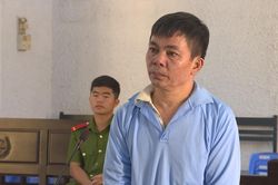 Chém bạn nhậu, lãnh án 12 năm tù
