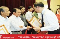 Nghi Xuân vinh danh 40 tập thể, cá nhân học và làm theo Bác