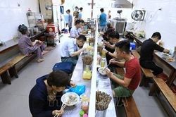 Hà Nội cân nhắc nới lỏng kiểm soát phòng COVID-19