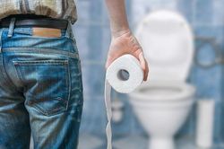Lợi ích của viên đặt trực tràng trong việc hỗ trợ người bị trĩ