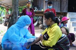 Tiêm vaccine trái phép, nữ hộ sinh bị phạt 30 triệu