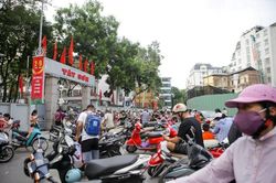 Văn hóa giao thông trước cổng trường: Bắt đầu từ ý thức