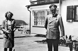 Hồ sơ bệnh án của trùm phát xít Hitler