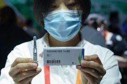 TQ tiêm vaccine Covid-19 thử nghiệm cho hàng trăm nghìn người
