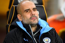 10 HLV hưởng lương cao nhất Premier League